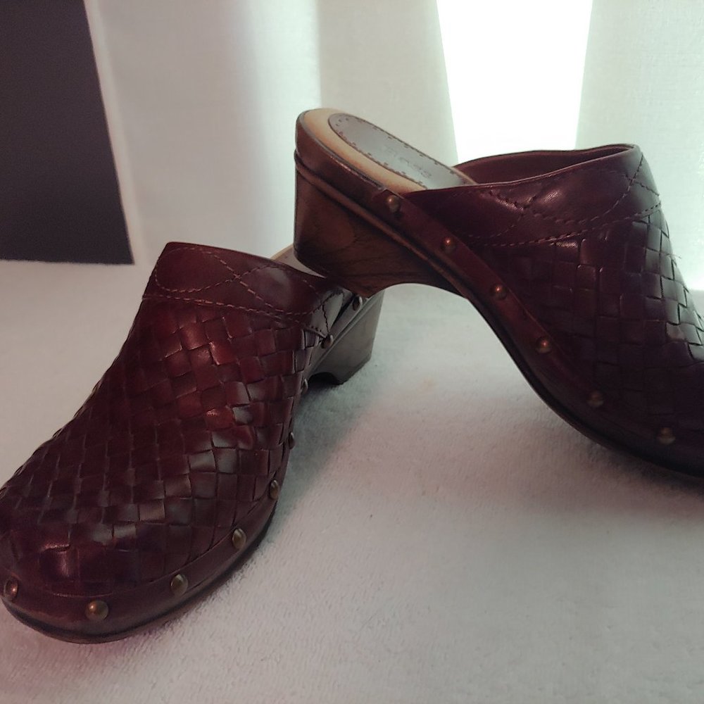 G H Bass Leather Mules